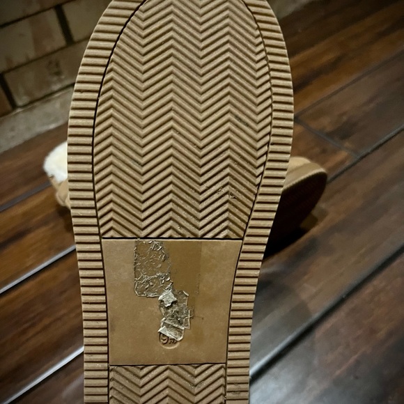 G by Guess Women's Azzie Cold Weather Boot - Picture 6 of 7